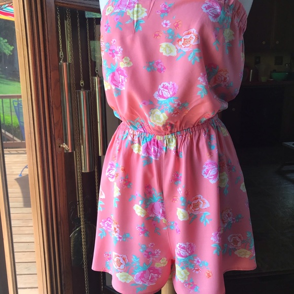 H & M Romper - Picture 2 of 11